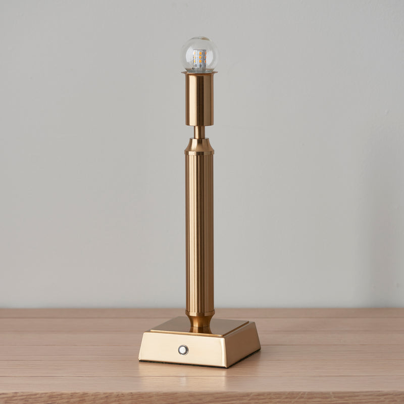 Trobridge Rechargeable 1lt Table - 110457