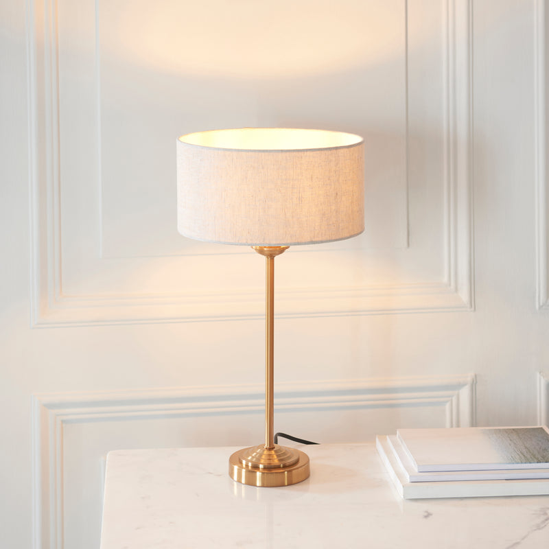 Highclere 1lt Table - 110728