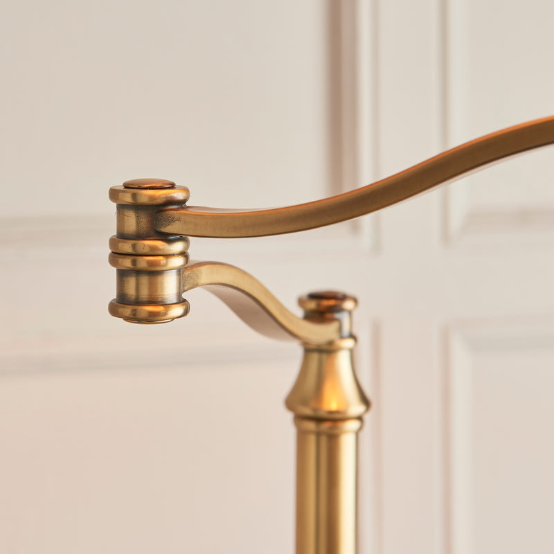 Stanford antique brass 1lt Floor
