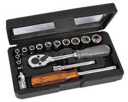 CK AVIT AV07031 16 Piece Socket Set
