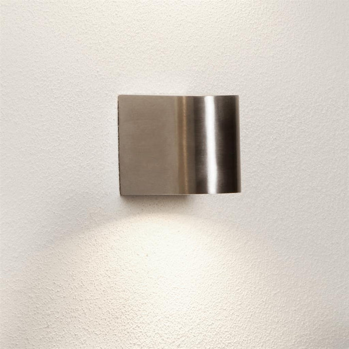 Searchlight  8008-1SS-LED Eiffel Outdoor Wall Light - Satin Silver, Clear & Frosted