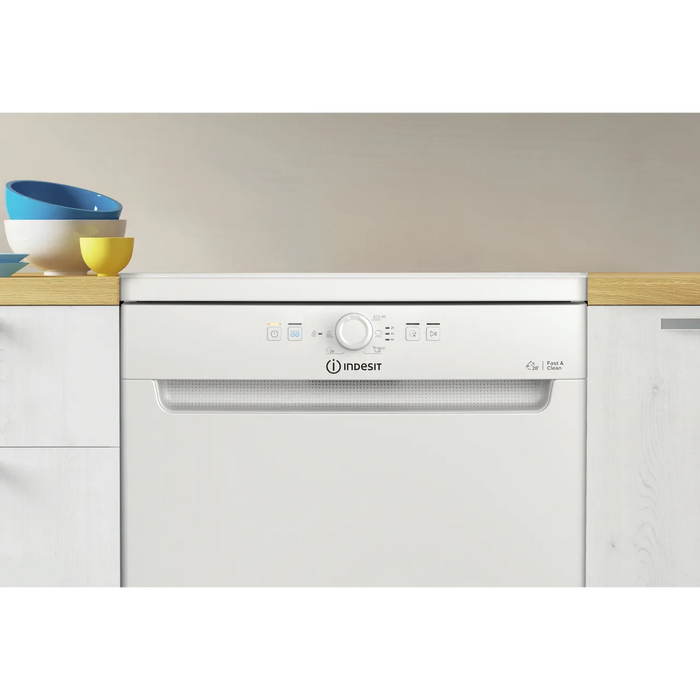 Indesit D2FHK26UK Dishwasher: full size, white - Bonus Superstore