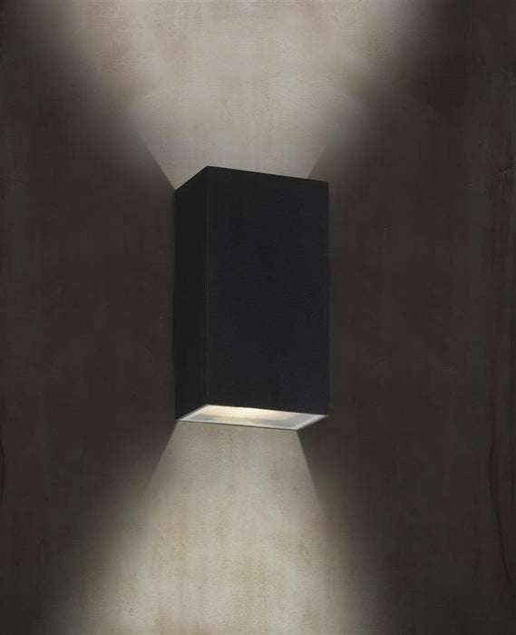 Searchlight  8852BK Stirling Outdoor Wall Light - Black Metal & Glass