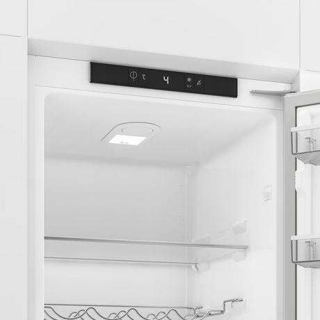Blomberg SST4455VI 54cm Integrated Tall Larder Fridge - White - Bonus Superstore