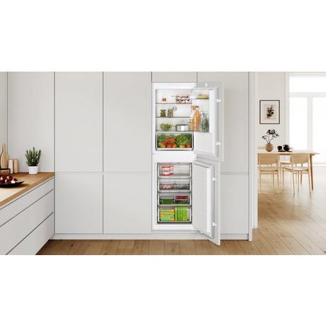 Bosch KIN85NSE0G 54.1cm 50/50 Built-In Frost Free Fridge Freezer - White - Bonus Superstore