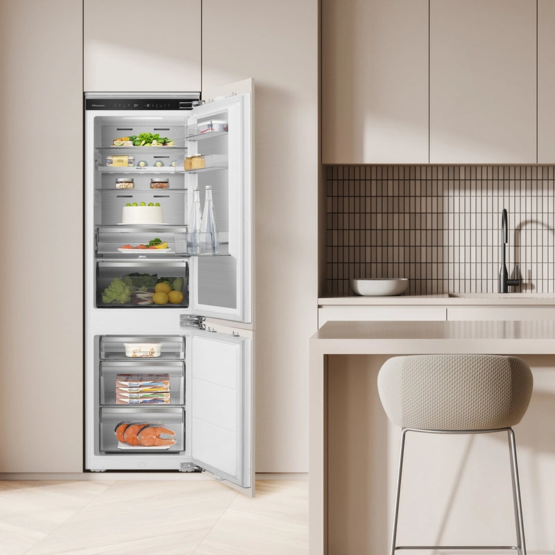 Hisense RB5B250SSWC1 Integrated 60/40 Total No Frost Fridge Freezer