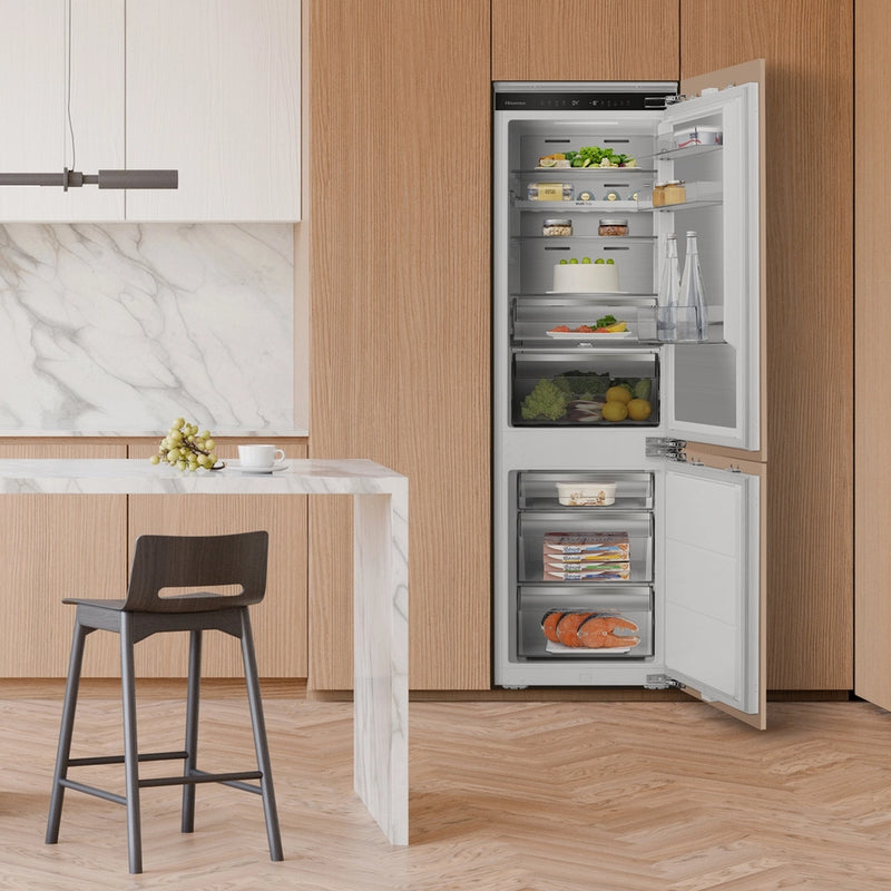 Hisense RB5B250SSWC1 Integrated 60/40 Total No Frost Fridge Freezer