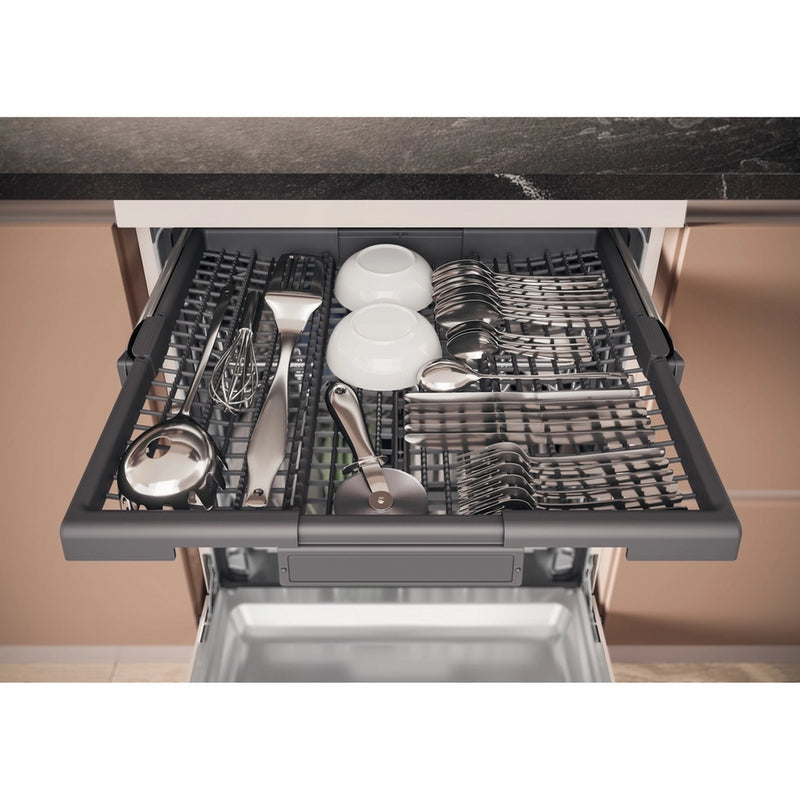 Hotpoint Maxi Space H7FHP43WUK Dishwasher with Third Rack - White - 15 Place Settings