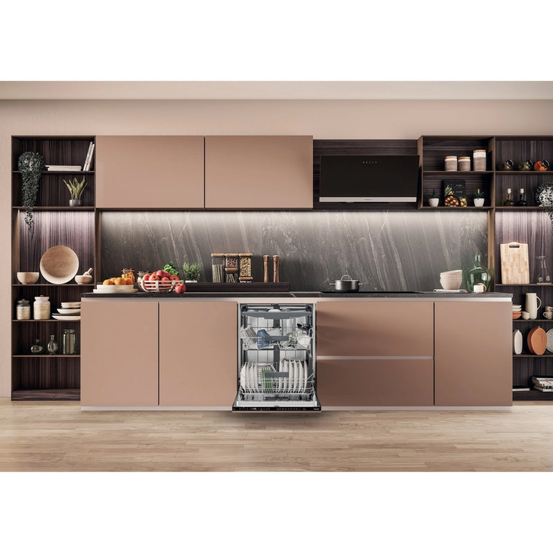 Hotpoint Maxi Space H7IC16M6 UK Integrated Dishwasher with Third Rack - 16 Place Settings