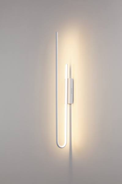 Avivo MB210905-1C Titan wall light