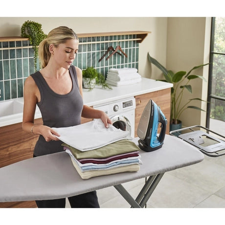 Morphy Richards 303210 Turbosteam 3100w Pro Digital Intellitemp Iron - Blue