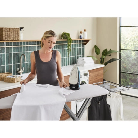 Morphy Richards 303210 Turbosteam 3100w Pro Digital Intellitemp Iron - Blue