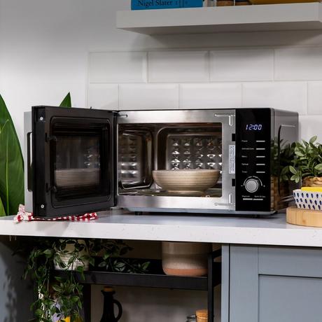 Russell Hobbs RHM2348B 23 Litres Solo Microwave - Black - Bonus Superstore
