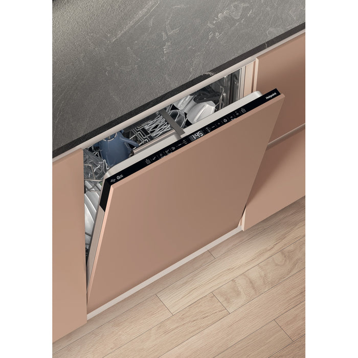Hotpoint Hydroforce H8I HT59 LS UK Built in 14 Place Setting Dishwasher