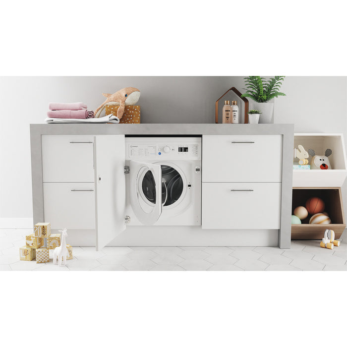 Indesit Built in front loading washing machine: 8,0kg - BI WMIL 81485 UK