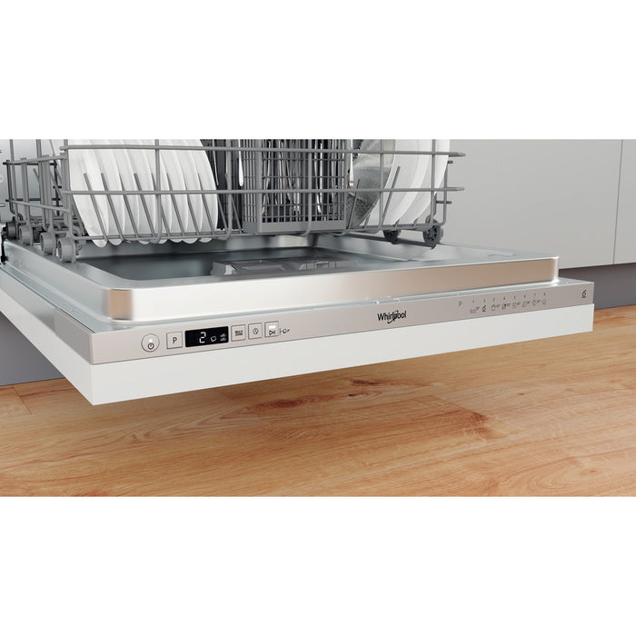 Whirlpool Integrated Dishwasher: in Silver - WIC 3C26 N UK
