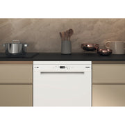 Whirlpool W7 HP33 UK Freestanding 15 place setting dishwasher - Bonus Superstore