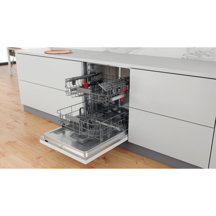 Whirlpool Integrated Dishwasher: in Silver - WIC 3C26 N UK