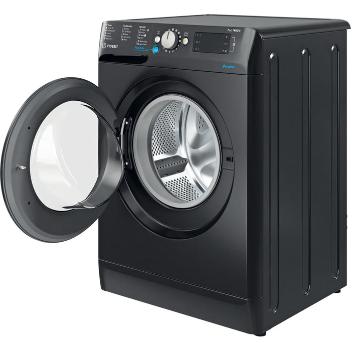Indesit Freestanding front loading washing machine: 7,0kg - BWE 71452 K UK N