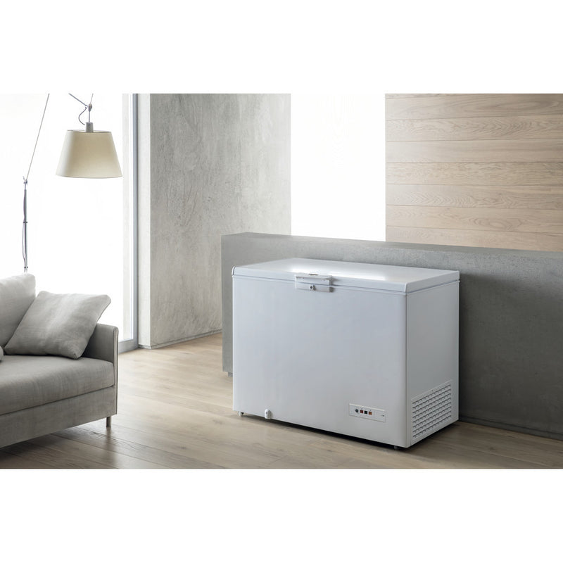 Whirlpool Chest Freezer: in White - WHM3112 - Bonus Superstore
