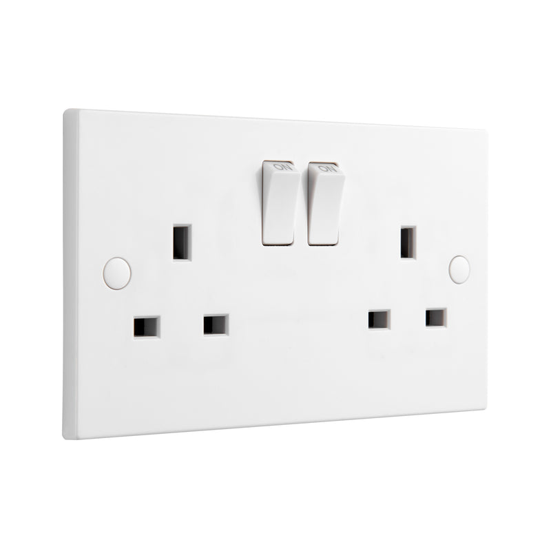 Saxby SE421 Square Edge 13A 2G SP Switched Socket