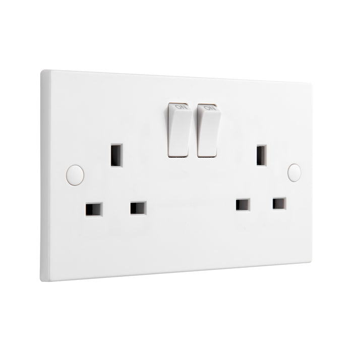 Saxby SE421 Square Edge 13A 2G SP Switched Socket