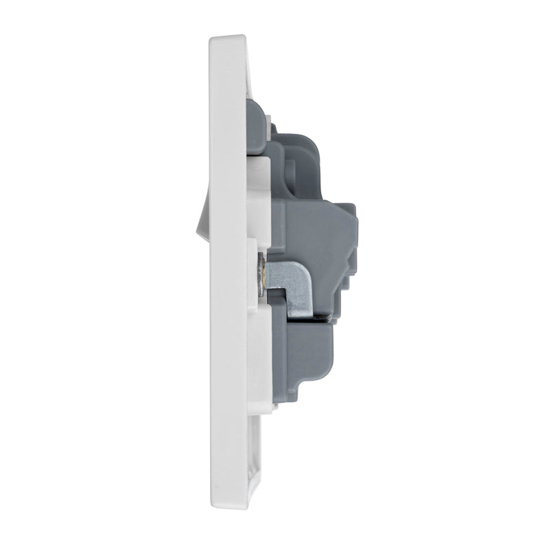 Saxby SE422 Square Edge 13A 2G DP Switched Socket