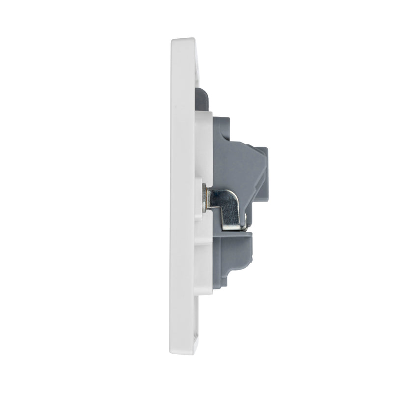 Saxby SE431 Square Edge 13A 1G SP Unswitched Socket