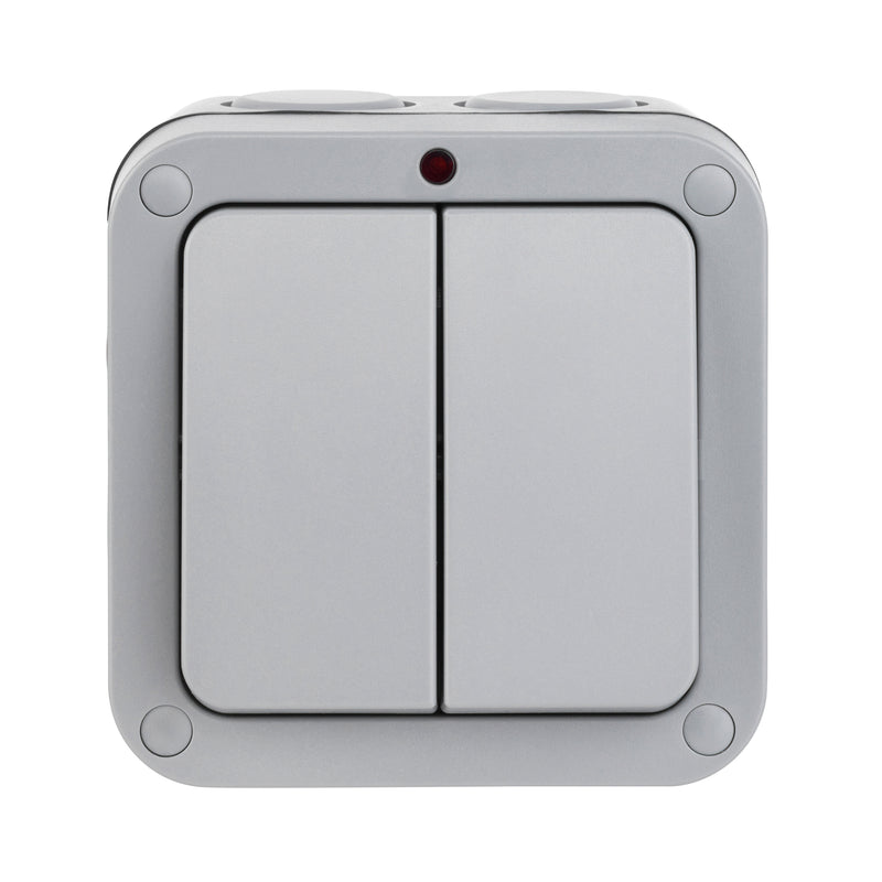 Saxby WP202 Weatherproof 20A 2G 2-way Switch with Indicator