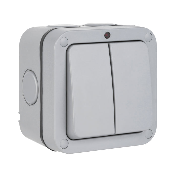 Saxby WP202 Weatherproof 20A 2G 2-way Switch with Indicator